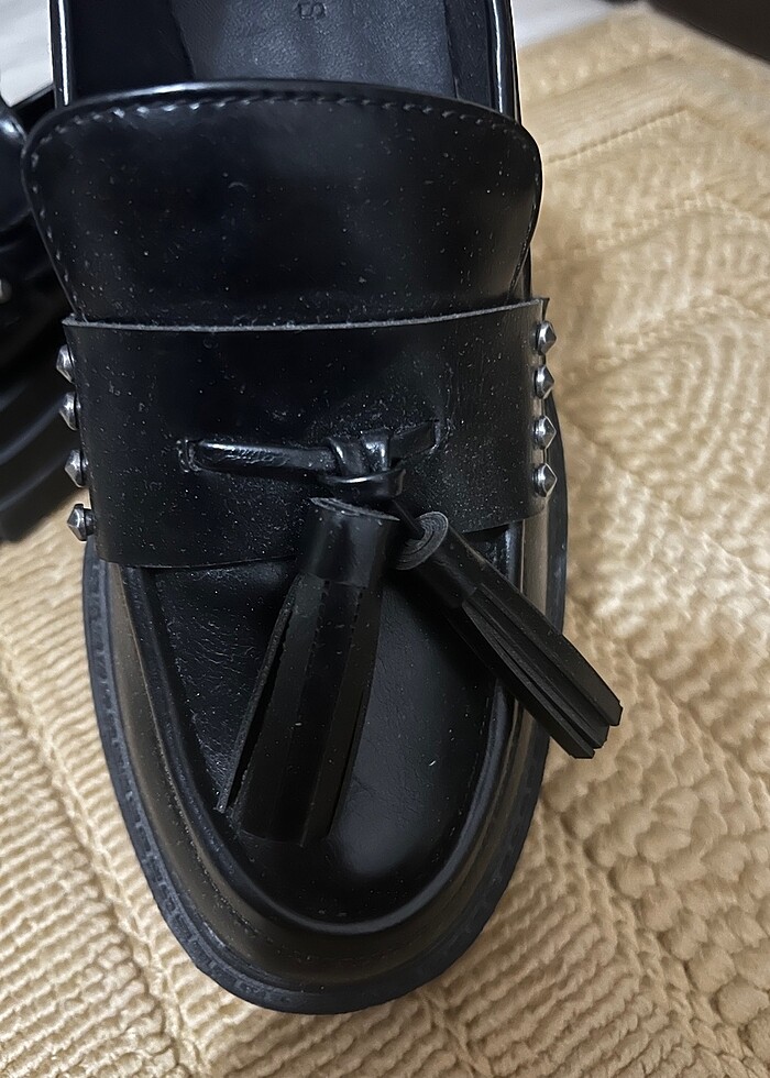 Stradivarius Dekoratif Detaylı Maksi Makosen - Görsel 5