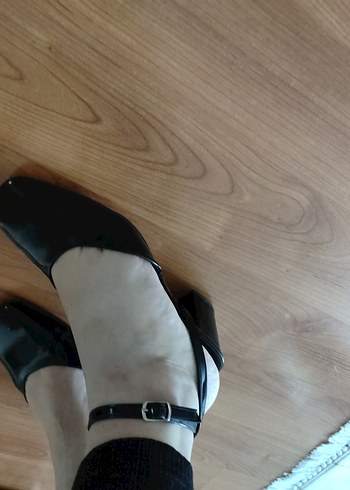 38 Beden Siyah Kadın Kemerli Blok Topuklu ayakkabı