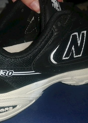 New Balance Siyah Bağcıklı Spor Ayakkabı - Görsel 6