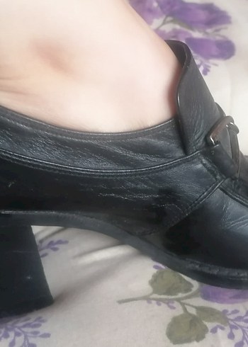 Kadın Siyah Deri Kemerli Topuklu Ayakkabı - Görsel 2