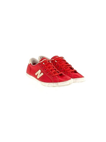 New Balance New Balance Spor Ayakkabı %70 İndirimli.