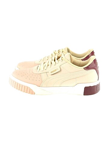 Puma Spor Ayakkabı %70 İndirimli.