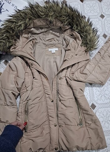 H&M MONT