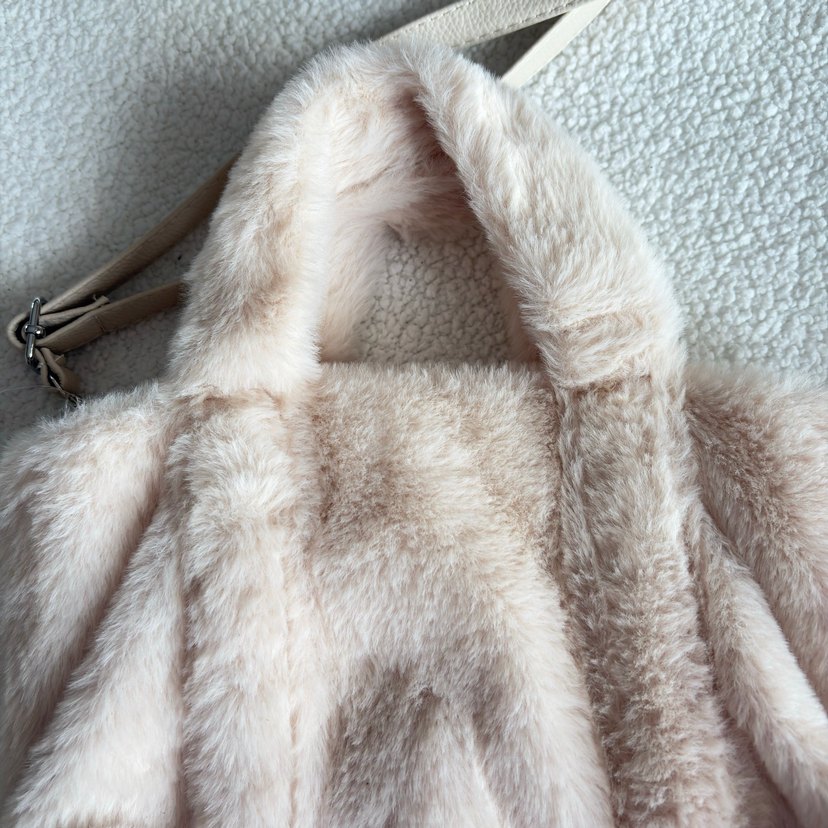 Bej Peluş Detaylı Kadın Çanta - Görsel 2