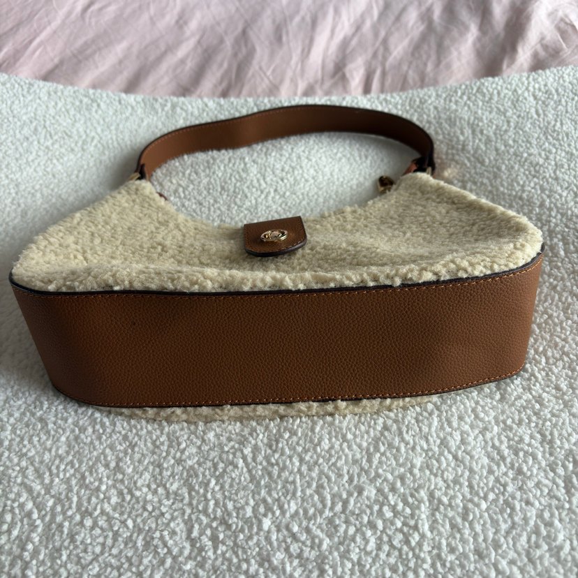 Bej Peluş Detaylı Bohem Kadın Çanta - Görsel 5