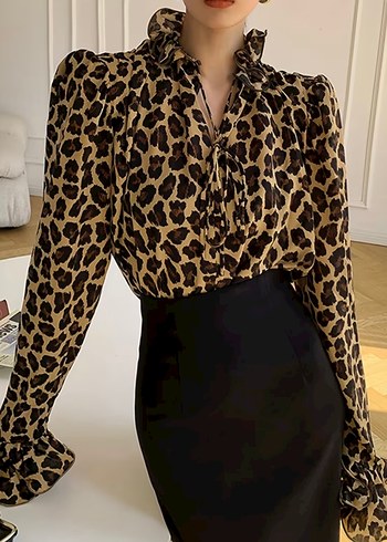 Leopar Desenli Uzun Kollu Fırfırlı Bluz - Görsel 2