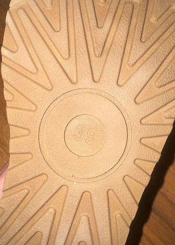 Ugg ayakkabı - Görsel 2