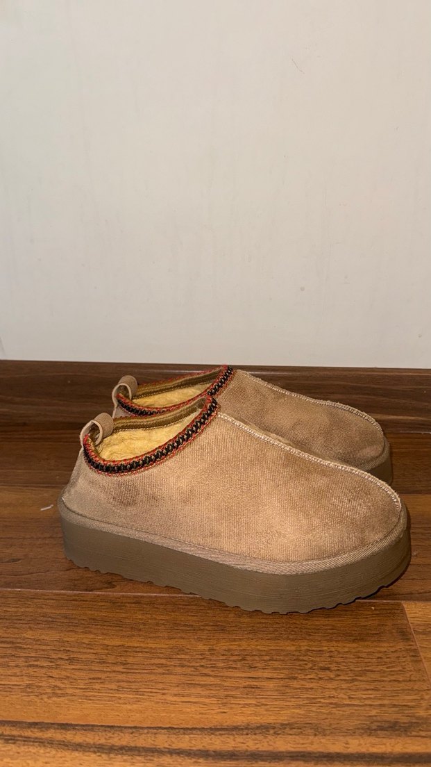 Ugg ayakkabı - Görsel 3