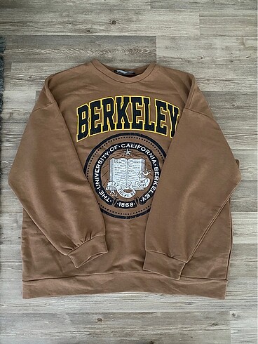 oversize sweatshirt