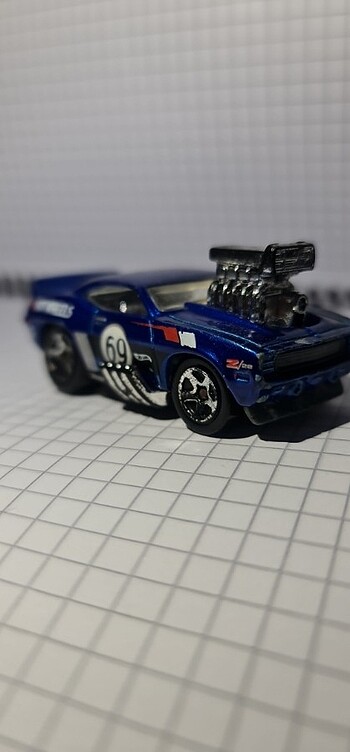 Hot Wheels '69 Camaro Z28 model - Görsel 5