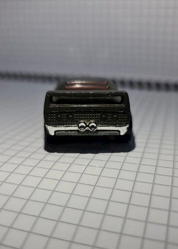 Hot Wheels Ford Mustang Rivited 1/64 Dark Green with Skull - Görsel 6