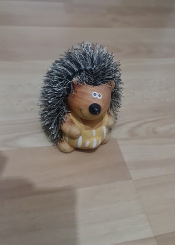 Renkli Kahverengi Kirpi Kumbara