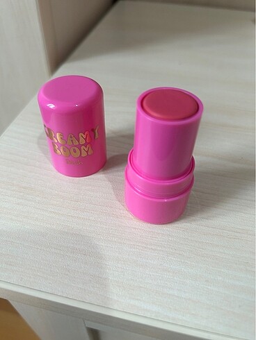 Diğer Beulis creamy boom blush