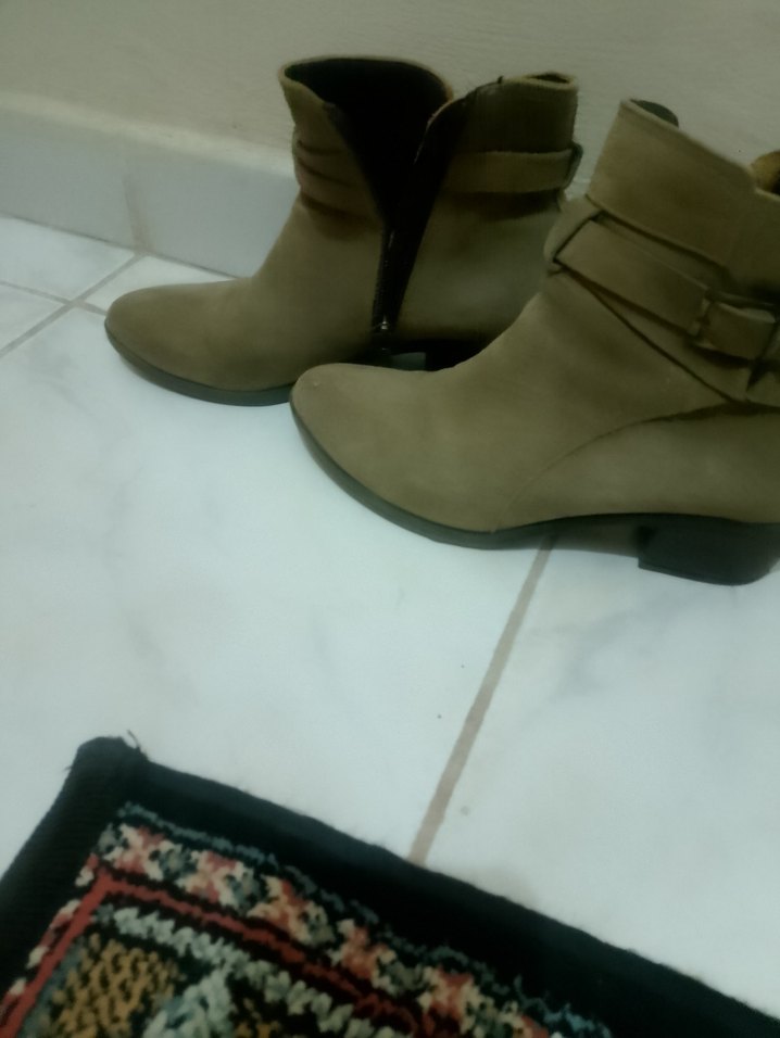 Bej Süet Tokalı Kadın Bot - Görsel 2