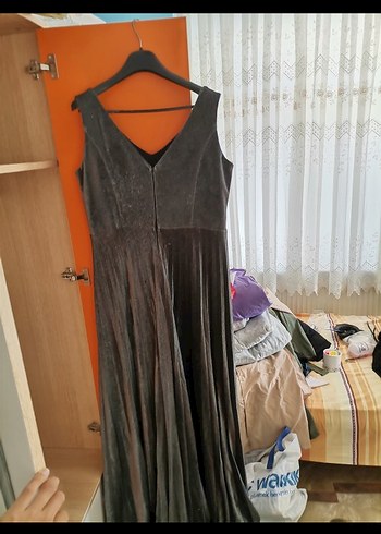 Abiye Antrasit V Yakalı Pileli Uzun Abiye Elbise