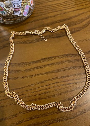 Altın Renk Zincir Detaylı Kadın Kolye - Görsel 2