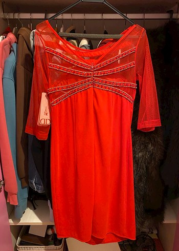 Kırmızı İşlemeli Midi Kadın Elbise - Görsel 3