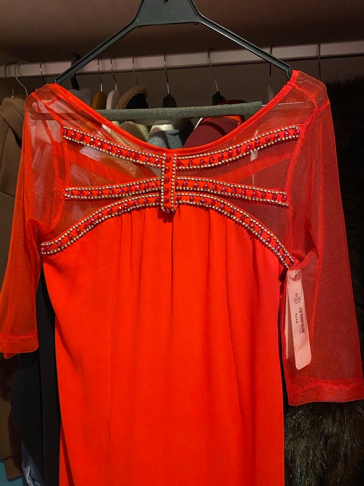 Kırmızı İşlemeli Midi Kadın Elbise - Görsel 2