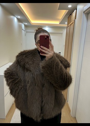 Kahverengi Kürk Detaylı Kadın Mont