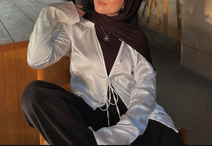 Zara saten gömlek