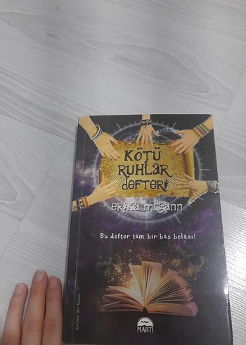 Kötü Ruhlar Defteri Roman