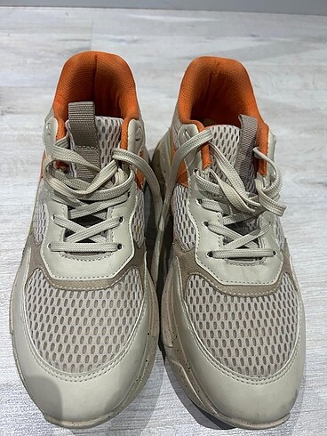 Elle elle sneaker