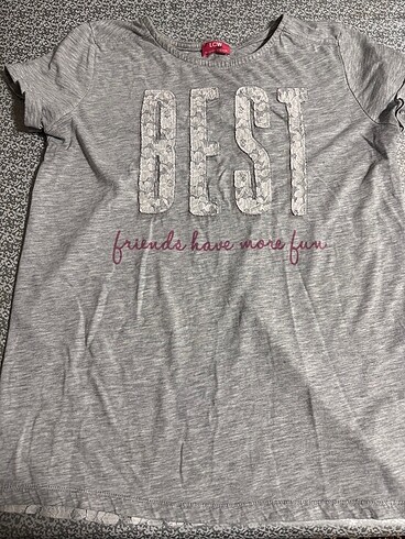 s Beden Gri arkası dantel işlemeli T-shirt