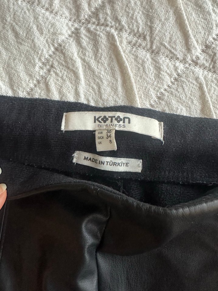 Koton Kemerli Siyah Deri Kadın Pantolon - Görsel 2