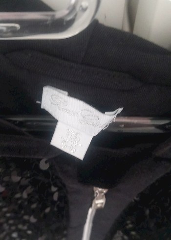 Siyah Kapüşonlu Fermuarlı Ceket - Görsel 2