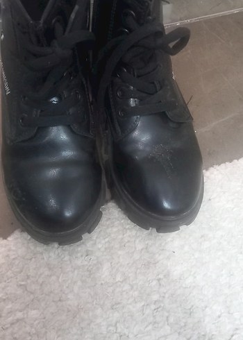 Parlak Siyah Kadın Lastik Goth Dolgu Topuk Bot - Görsel 3