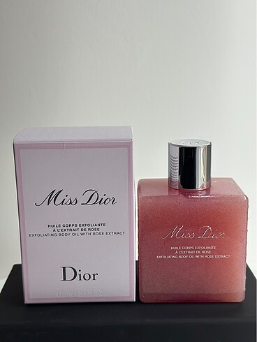 DİOR / MISS DIOR HUILE CROPS EXFOLIANTE A L?EXTRAIT DE ROSE BODY