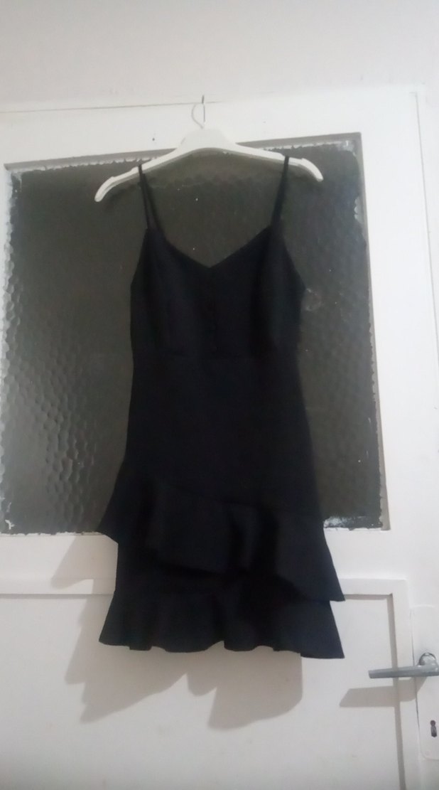 Siyah V Yaka Fırfırlı Midi Elbise - Görsel 2