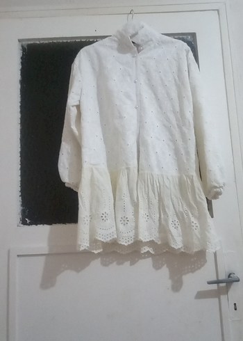 Kız Çocuk Beyaz Nakışlı Keten Bluz - Görsel 2