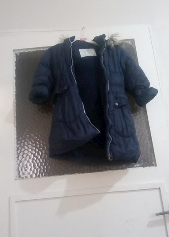 Kız Çocuk Lacivert Kapüşonlu Kürklü Ceket - Görsel 2