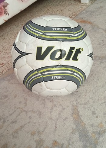 Volt Striker Beyaz Futbol Topu