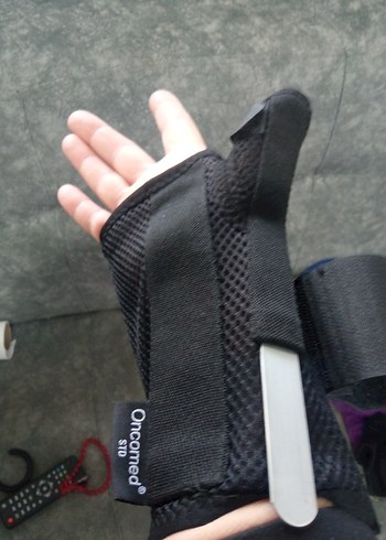 Kadın Mor Biker Eldiveni Velcro Kapatmalı - Görsel 4