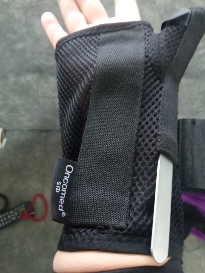 Kadın Mor Biker Eldiveni Velcro Kapatmalı - Görsel 2