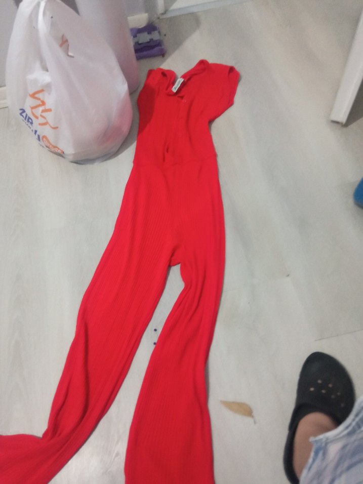 Kırmızı Straplez Kadın Uzun Tulum - Görsel 2