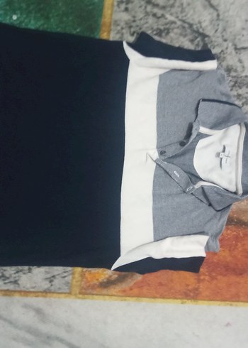 Gri Renkli Düğmeli Kolsuz Polo Tişört - Görsel 2