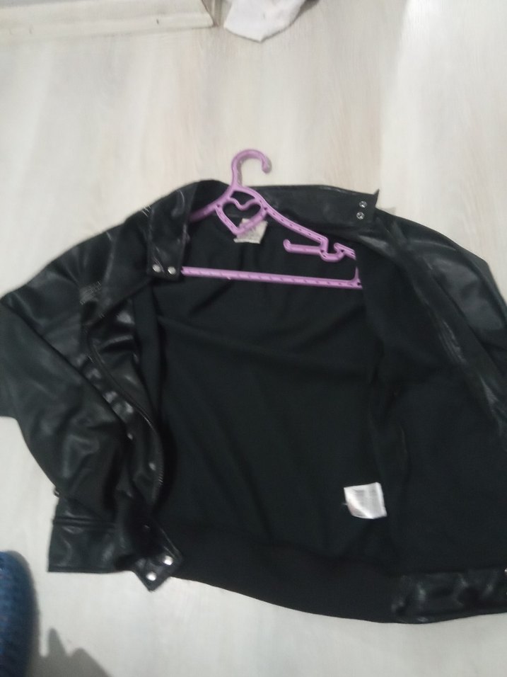 Kadın Siyah Deri Kemerli Ceket erkekte olur - Görsel 4