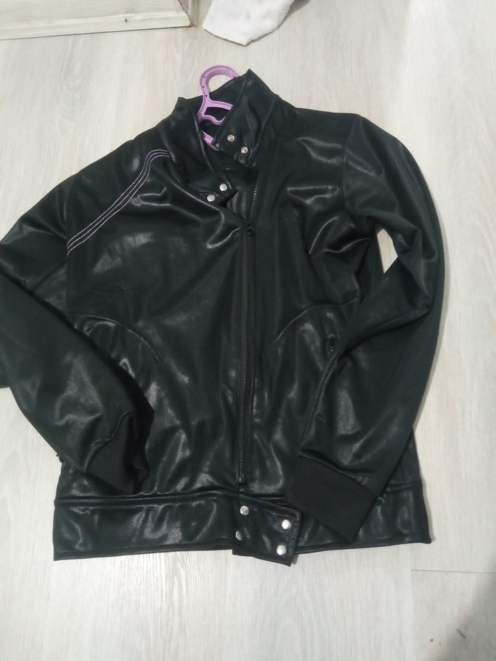 Kadın Siyah Deri Kemerli Ceket erkekte olur - Görsel 5