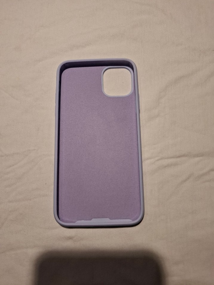 Apple iPhone 11 Pro Max Silikon Kılıf  Lila (Sıfır) - Görsel 3