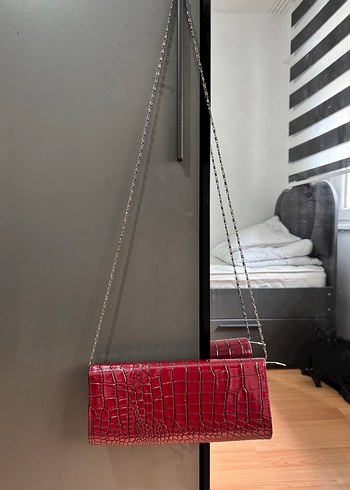 Beden clutch cherry çanta