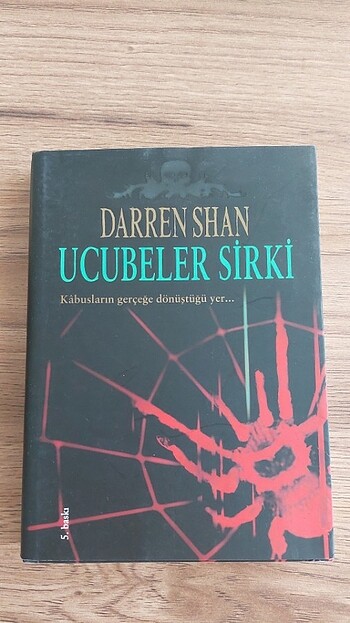 Ucubeler Sirki Serisi- Darren Shan