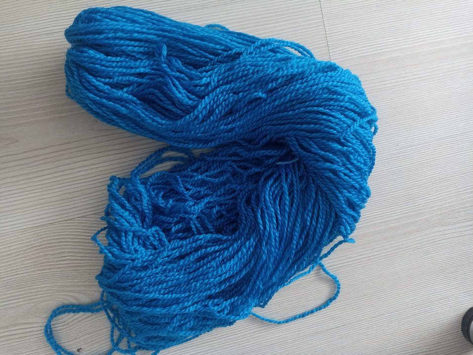 El yapımı mavi örgü ipliği - Görsel 2