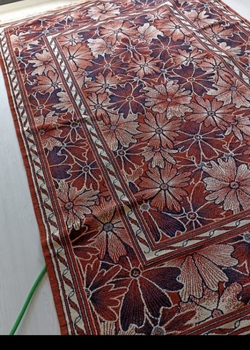 Bordo İşlemeli Geleneksel Halı - Görsel 4