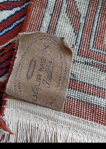 Bordo İşlemeli Geleneksel Halı - Görsel 3