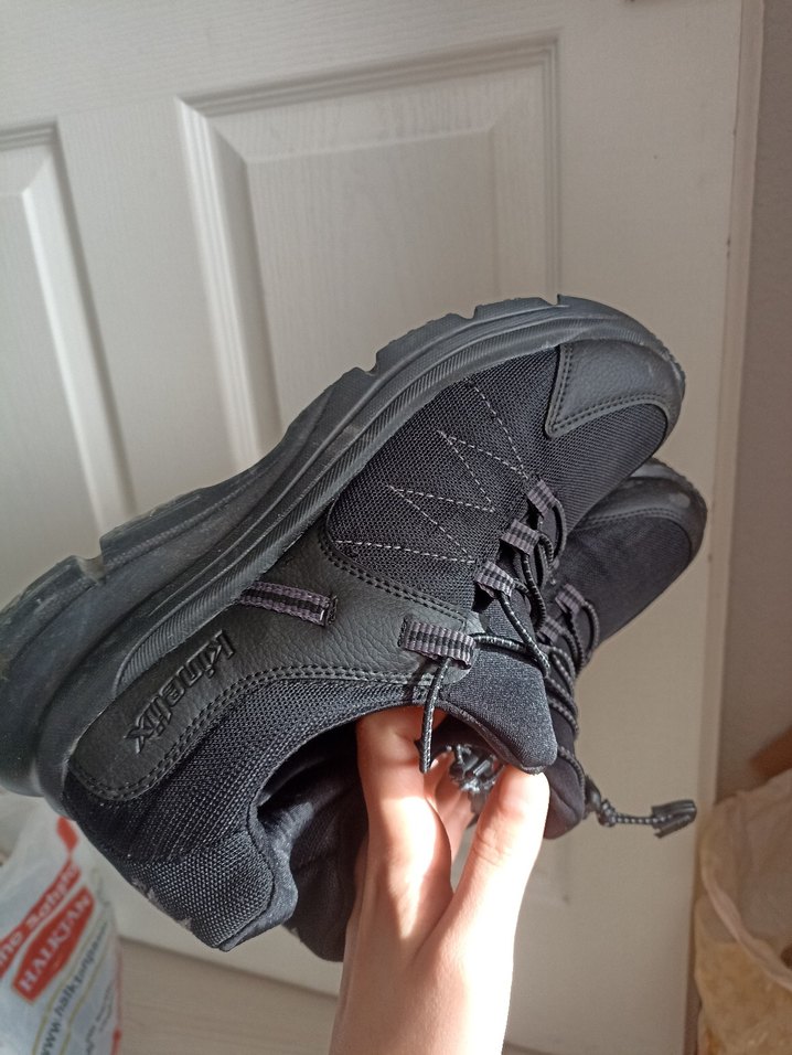 kadın Siyah Cırt Cırtlı Spor Ayakkabı - Görsel 2