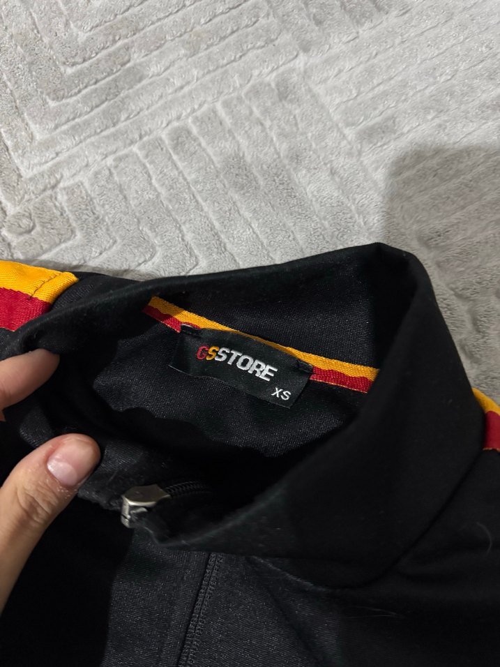 Galatasaray Siyah Fermuarlı Sweatshirt - Görsel 2