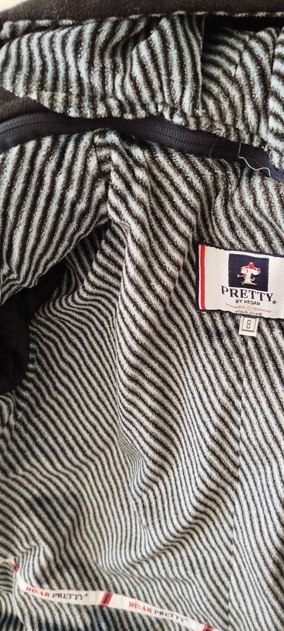 Erkek Çocuk Siyah Düğmeli Kaban - Görsel 5